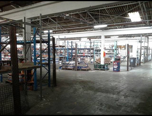 5,664M² FACTORY TO LET IN EPPING INDUSTRIAL